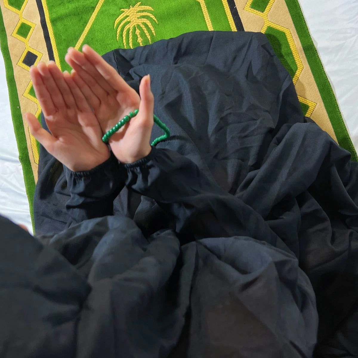 PLAIN Namaz Chadar with sleeves and Naqab-BLACK