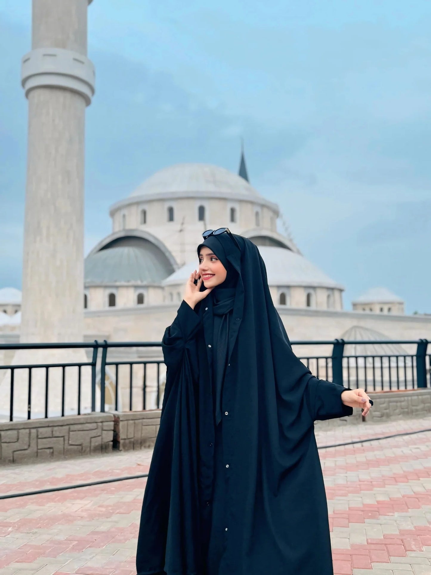 IRANI CHADAR WITH BUTTON
