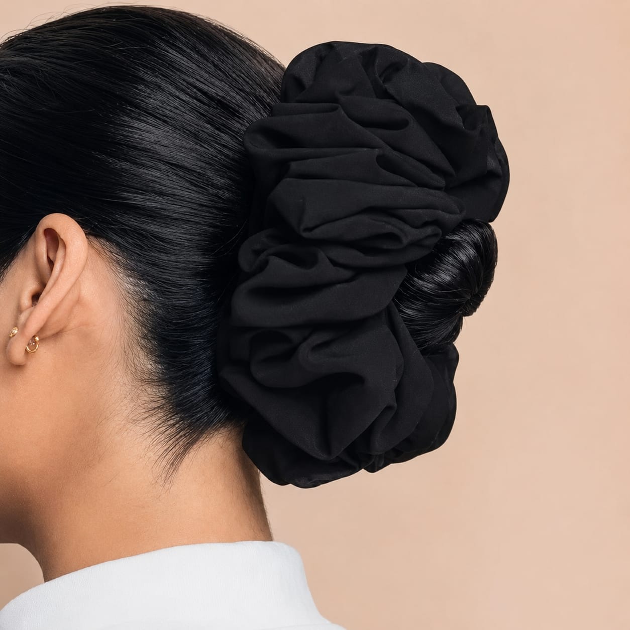 VOLUMIZING GEORGETTE SCRUNCHIE - BLACK