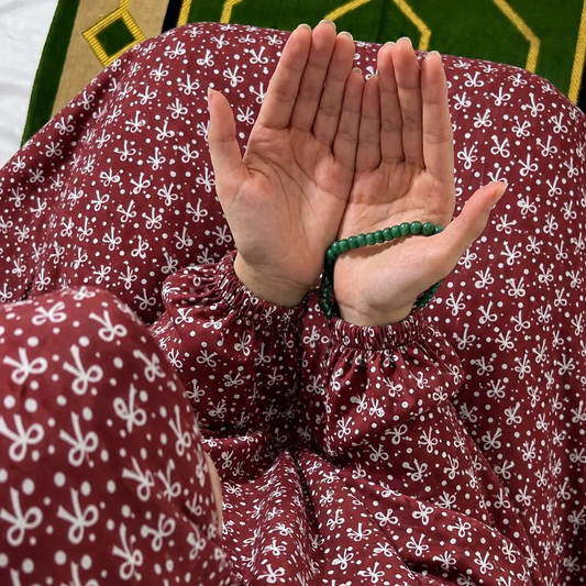 Printed Namaz Chadar with sleeves and Naqab- NC3326