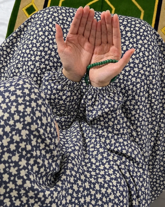 Printed Namaz Chadar with sleeves and Naqab- NC3344