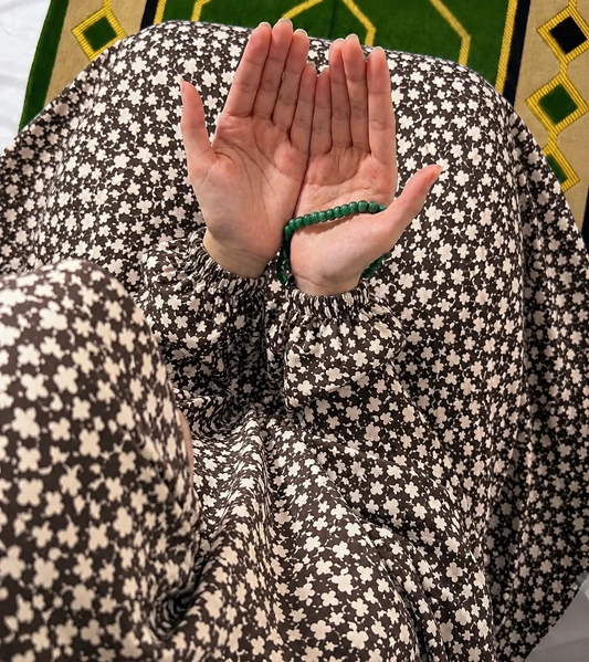 Printed Namaz Chadar with sleeves and Naqab- NC3345